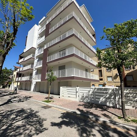 New Residence R1 - Agenzia Cocal Καόρλε Εξωτερικό φωτογραφία